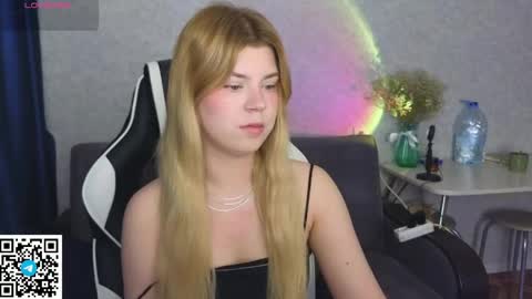 Molly   Emily online show from April 2026 07:40:01 AM