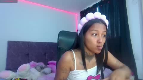 Snapshot of _kitty_moon2 chatting on May 2026 10:48:01 PM Stefany online show from May 2026 10:48:01 PM