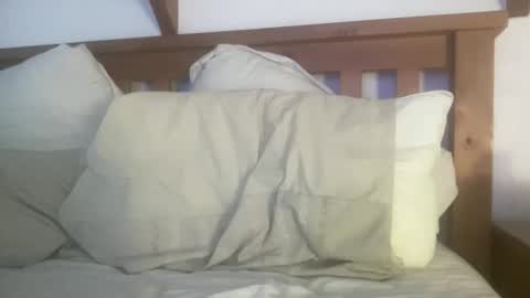 Kiwi online show from September 2025 03:30:02 AM