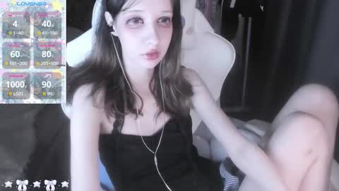 Snapshot of _kuroneeko_ chatting on December 2025 07:36:02 AM kuro online show from December 2025 07:36:02 AM