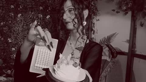 Lady Luna online show from December 2024 03:58:02 AM