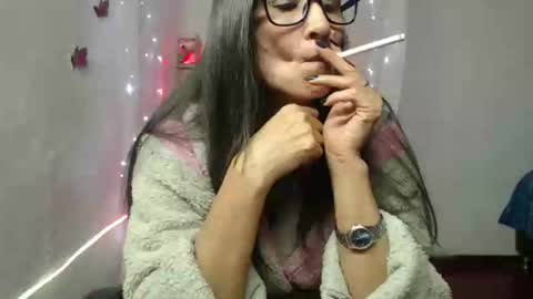 SANDRA online show from November 2025 04:22:02 AM