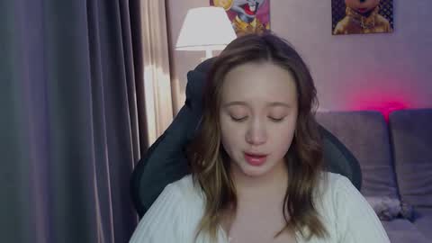 _lalune_ online show from October 2025 08:21:02 PM