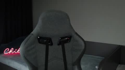 _lalune_ online show from December 2025 03:09:02 PM