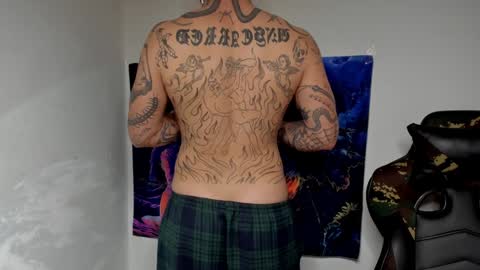 Layne online show from January 2025 12:49:01 AM