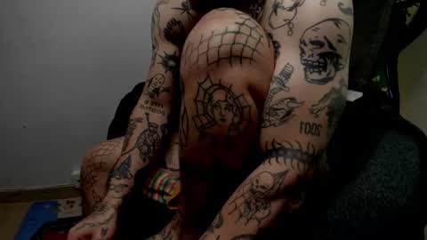 Layne online show from October 2025 09:52:01 AM