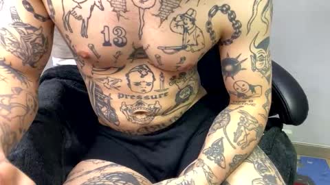 Layne online show from October 2025 08:39:01 AM