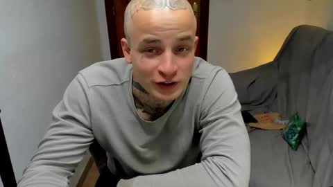 Snapshot of _layne chatting on May 2026 01:18:01 PM Layne online show from May 2026 01:18:01 PM