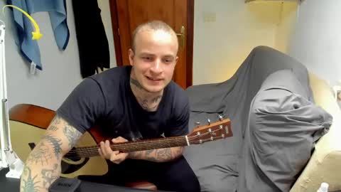 Snapshot of _layne chatting on May 2026 12:34:02 PM Layne online show from May 2026 12:34:02 PM