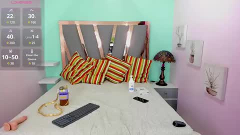  L E M M O N  online show from February 2025 08:33:02 PM