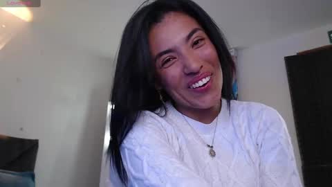 Lili  online show from March 2025 10:09:02 PM