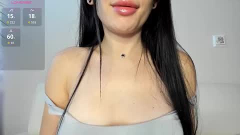 Julia online show from November 2025 12:05:02 AM