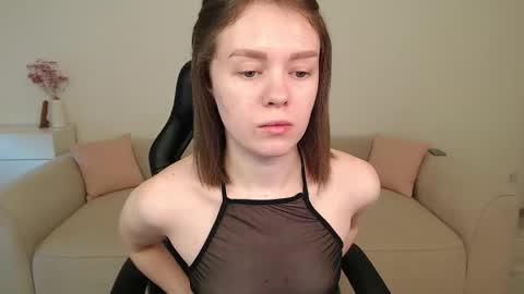 Snapshot of _little_sunshine_ chatting on June 2026 02:33:01 PM My name is lina Lush is activePrivate is Open online show from June 2026 02:33:01 PM