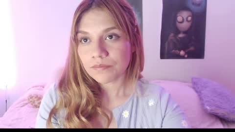 Snapshot of _lloou_ chatting on June 2026 02:49:02 AM Sofia 3 online show from June 2026 02:49:02 AM