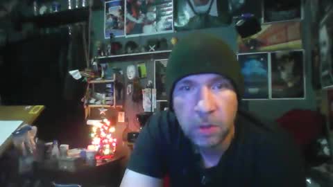 That guy online show from December 2025 01:14:01 AM