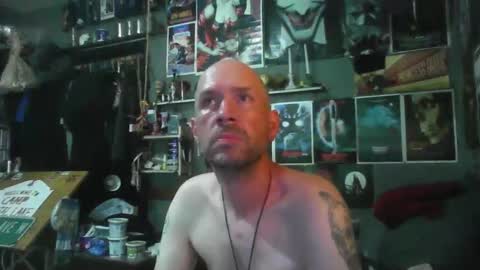 Snapshot of _longfellow chatting on June 2026 05:45:01 PM That guy online show from June 2026 05:45:01 PM