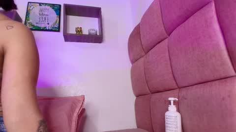 Lorrayne online show from March 2025 11:49:02 AM