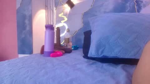 Lorrayne online show from November 2025 12:22:02 PM