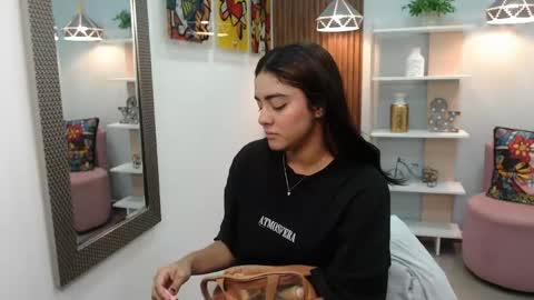 Snapshot of _lucy_grey chatting on June 2026 11:13:02 AM Lucy online show from June 2026 11:13:02 AM