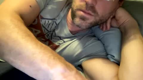 Snapshot of _lululeo_ chatting on December 2024 03:47:02 AM _lululeo_ online show from December 2024 03:47:02 AM