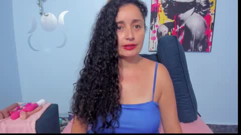 Snapshot of _luna__sweet_ chatting on October 2025 10:52:01 PM luna sweet online show from October 2025 10:52:01 PM