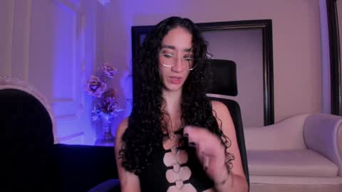 Snapshot of _luna_dupont_ chatting on January 2025 11:19:01 PM  Luna  online show from January 2025 11:19:01 PM