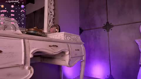 Snapshot of _luna_dupont_ chatting on March 2025 11:36:02 AM  Luna  online show from March 2025 11:36:02 AM