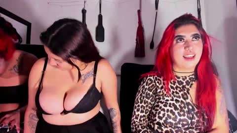 Snapshot of _luna_parisi chatting on December 2024 11:33:02 AM MISS LUNA online show from December 2024 11:33:02 AM