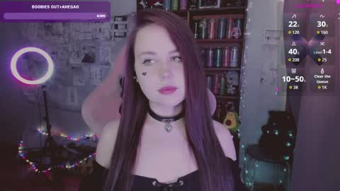 Mia online show from May 2026 05:47:01 AM