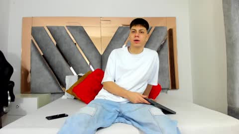 Snapshot of _maaf chatting on January 2025 02:15:02 PM _maaf online show from January 2025 02:15:02 PM