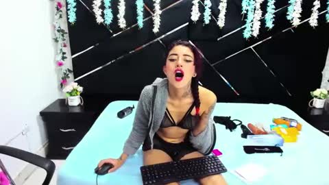 maleja online show from November 2025 03:39:02 AM