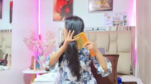 Snapshot of _marcela__ chatting on May 2026 11:48:02 AM _marcela__ online show from May 2026 11:48:02 AM