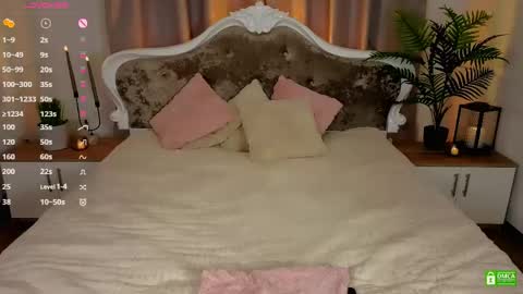 Snapshot of _mari_clark chatting on May 2026 12:49:01 AM Eva online show from May 2026 12:49:01 AM