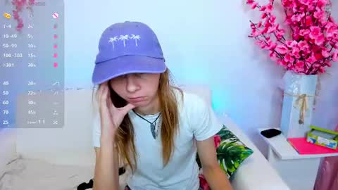 Snapshot of _mari_so chatting on August 2026 09:40:02 PM Scarlett online show from August 2026 09:40:02 PM