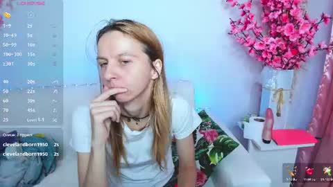 Snapshot of _mari_so chatting on August 2026 09:50:02 PM Scarlett online show from August 2026 09:50:02 PM