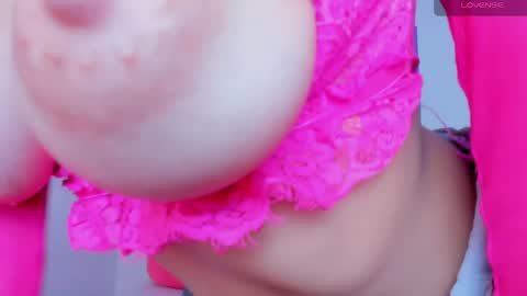 Snapshot of _maria_celestee_ chatting on April 2026 06:03:01 PM Maria online show from April 2026 06:03:01 PM