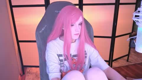 Mariko online show from April 2026 03:36:02 PM