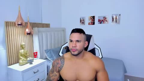 Snapshot of _matthew_santos_ chatting on April 2026 01:40:01 AM _matthew_santos_ online show from April 2026 01:40:01 AM