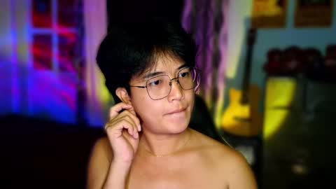 Snapshot of _maxurbate chatting on December 2025 03:52:01 PM MAX Dont forget to follow online show from December 2025 03:52:01 PM