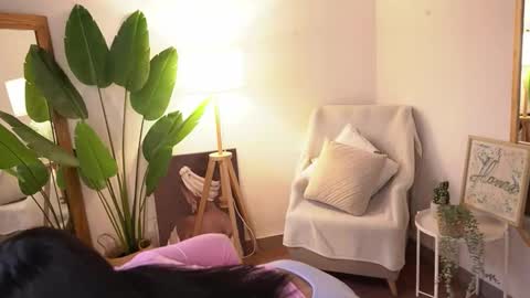 Megan online show from November 2025 08:09:01 PM