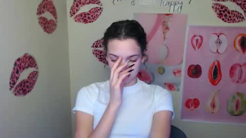 Susie online show from September 2025 07:34:02 AM