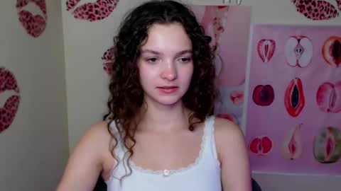 Susie online show from October 2025 06:52:01 PM