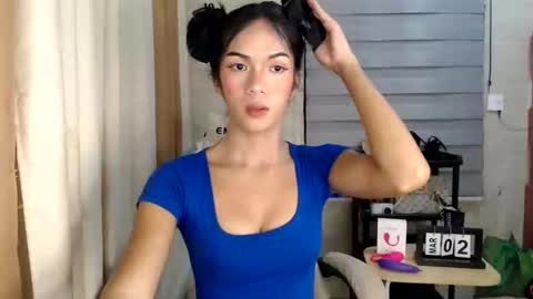 Snapshot of _mellyxxx chatting on March 2026 09:06:01 PM Melly online show from March 2026 09:06:01 PM