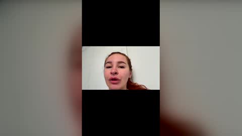 Snapshot of _mi_amore chatting on February 2026 08:24:02 AM _mi_amore online show from February 2026 08:24:02 AM