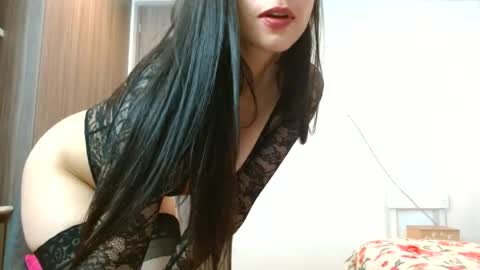 Snapshot of _mia_angel17 chatting on June 2026 07:37:01 PM MIA online show from June 2026 07:37:01 PM