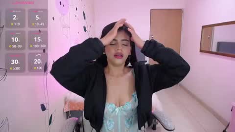 Snapshot of _mia_rouse_18 chatting on December 2024 02:13:02 AM Mia online show from December 2024 02:13:02 AM