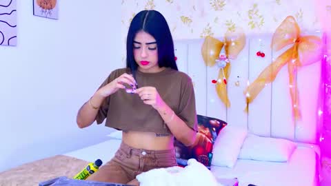 Mia Monroe online show from December 2025 07:41:01 PM