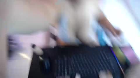  Mia  online show from April 2026 01:14:01 PM