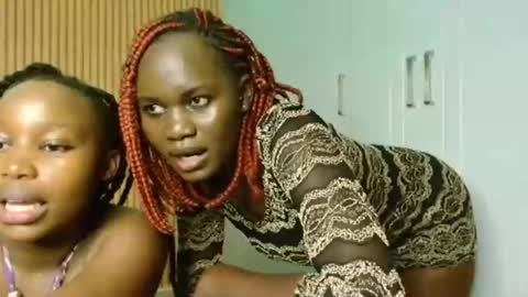 Snapshot of _milah chatting on November 2025 05:22:01 PM Milah online show from November 2025 05:22:01 PM