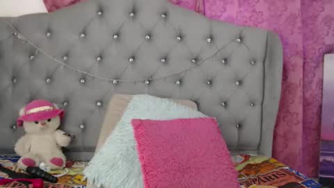 _mindy_moon online show from February 2026 12:02:01 PM